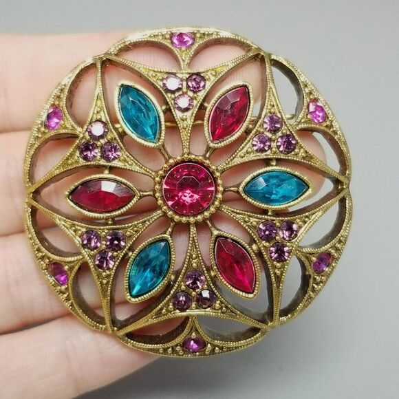 Vintage Pink and Blue Rhinestone Brooch, Gold Tone Lapel Pin Setting, Estate - Picture 2 of 7
